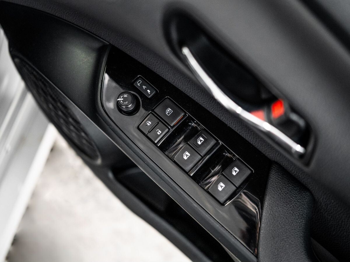 Toyota Prius 2016 - фото автомобиля