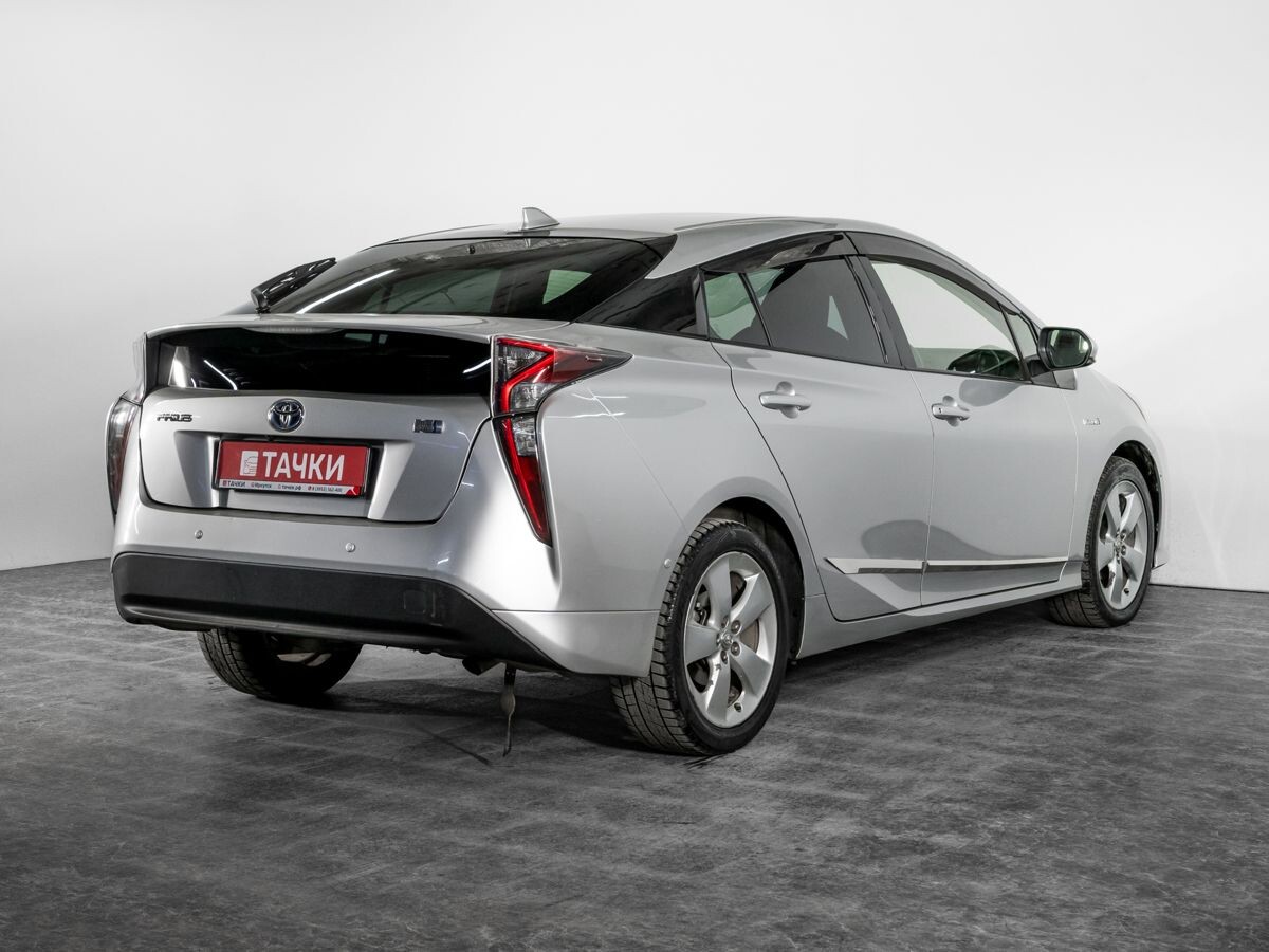Toyota Prius 2016 - фото автомобиля