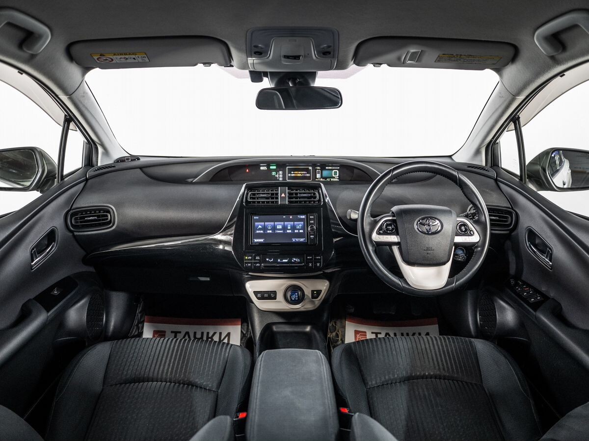 Toyota Prius 2016 - фото автомобиля