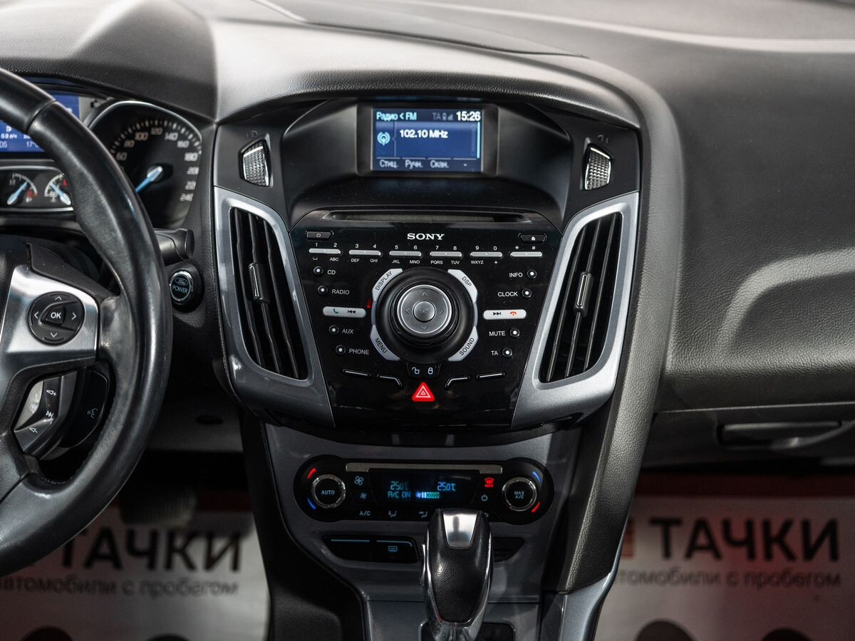 Ford Focus 2012 - фото автомобиля