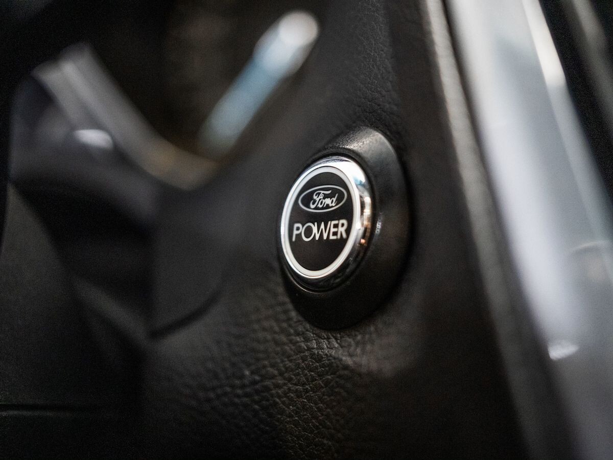 Ford Focus 2012 - фото автомобиля