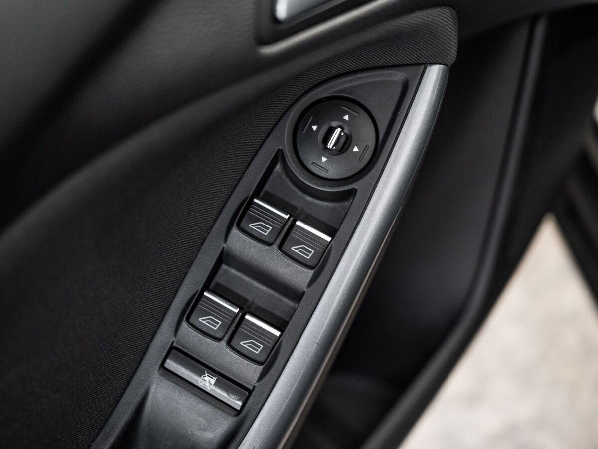 Ford Focus 2012 - фото автомобиля