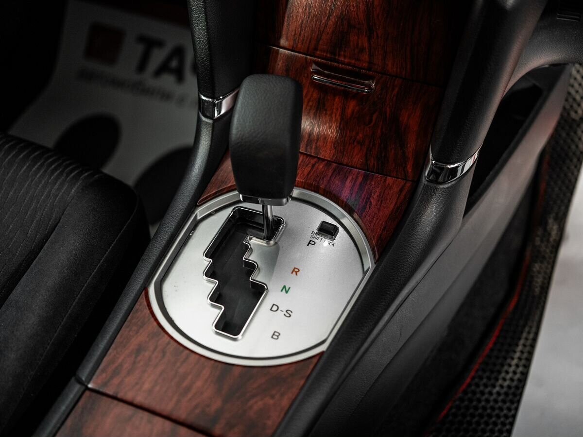 Toyota Premio 2011 - фото автомобиля