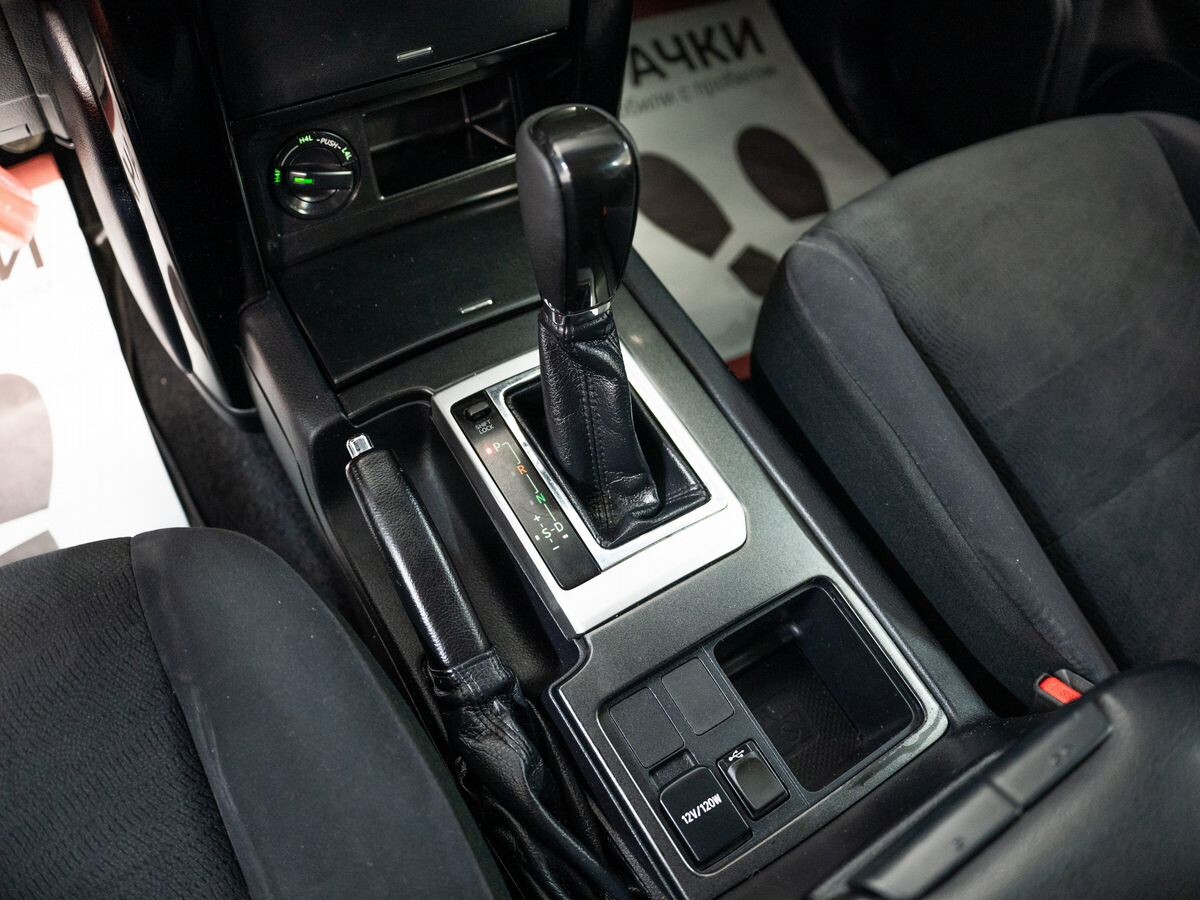 Toyota Land Cruiser Prado 2016 - фото автомобиля