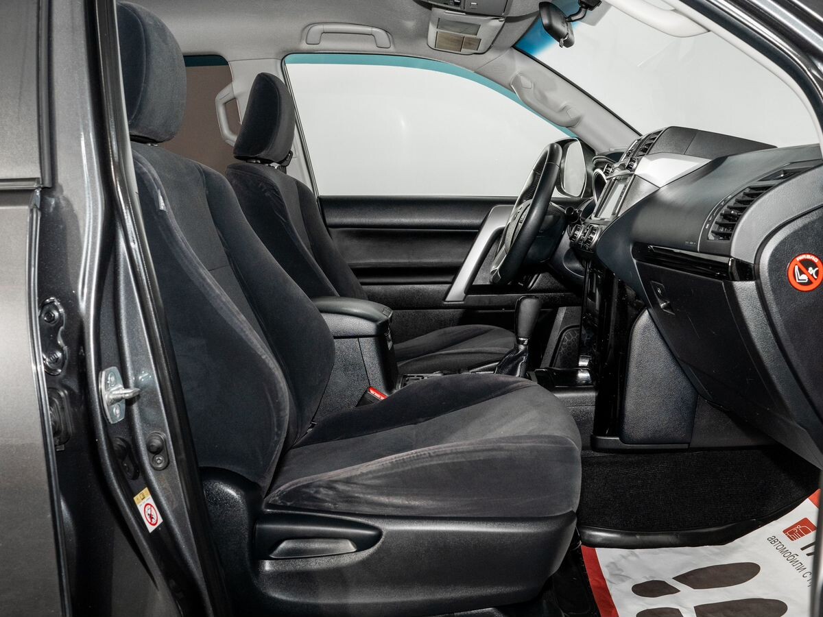 Toyota Land Cruiser Prado 2016 - фото автомобиля