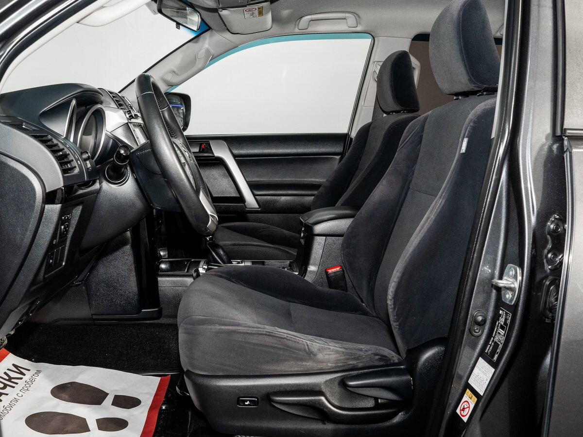 Toyota Land Cruiser Prado 2016 - фото автомобиля