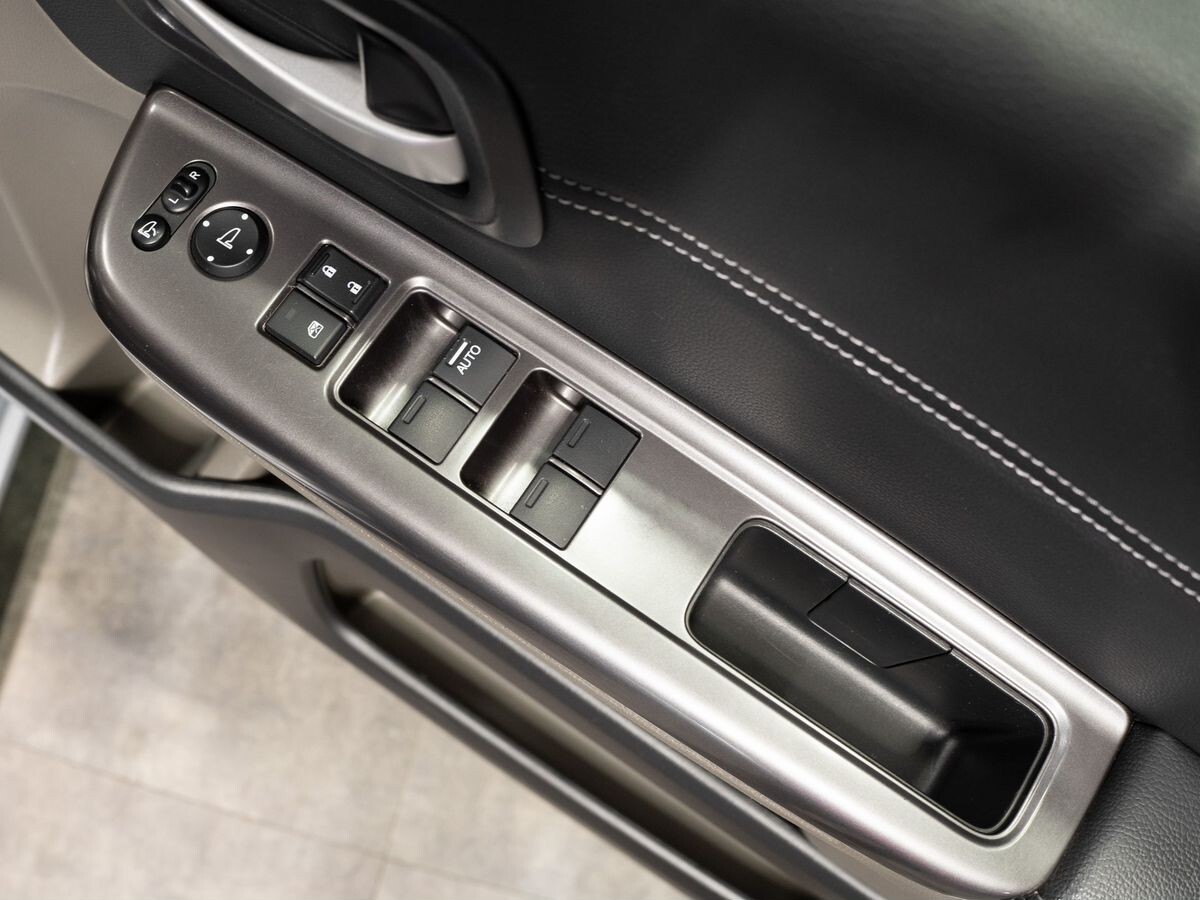 Honda Freed 2017 - фото автомобиля