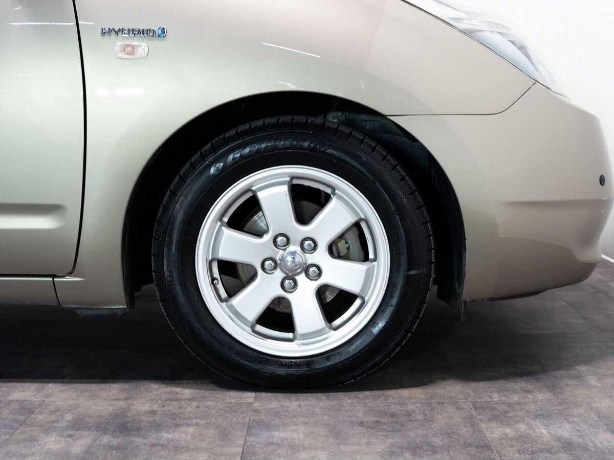Toyota Prius 2008 - фото автомобиля