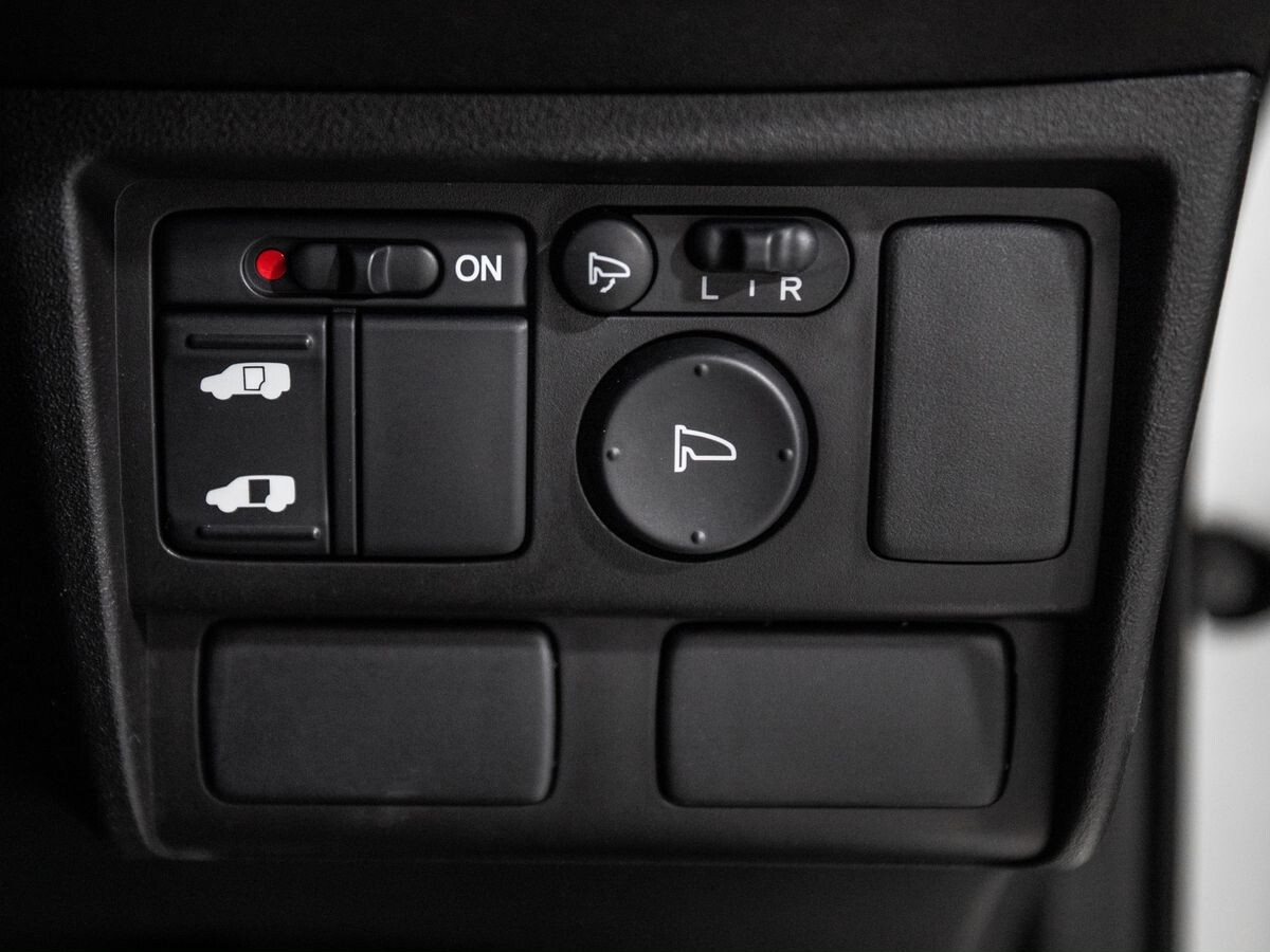 Honda Freed 2009 - фото автомобиля