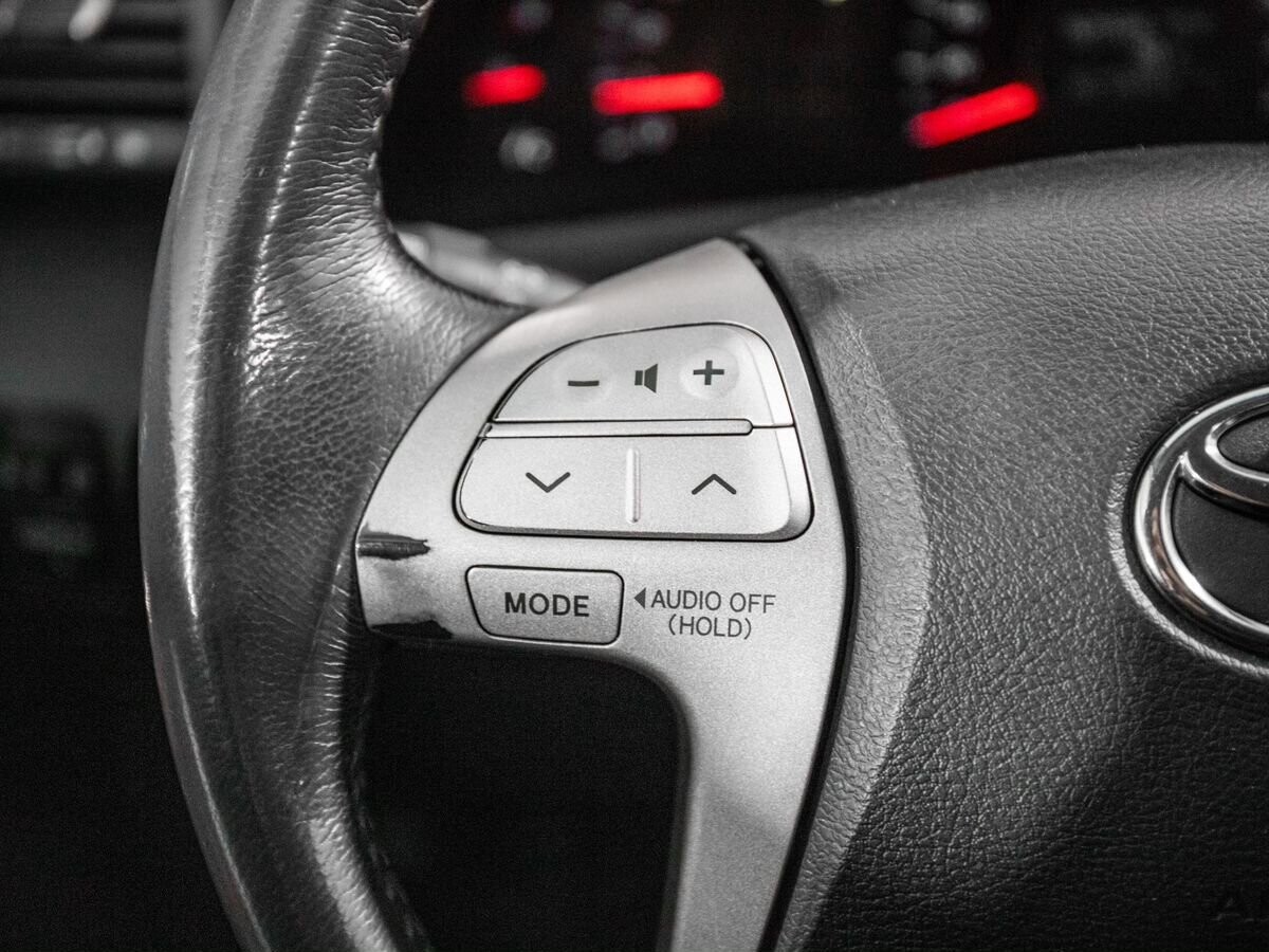 Toyota Camry 2008 - фото автомобиля