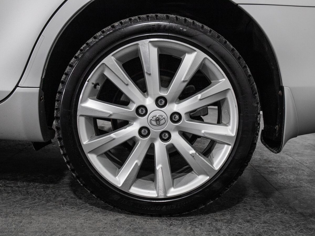 Toyota Camry 2008 - фото автомобиля