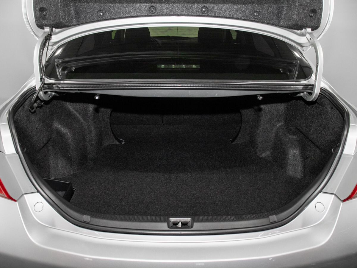 Toyota Camry 2008 - фото автомобиля