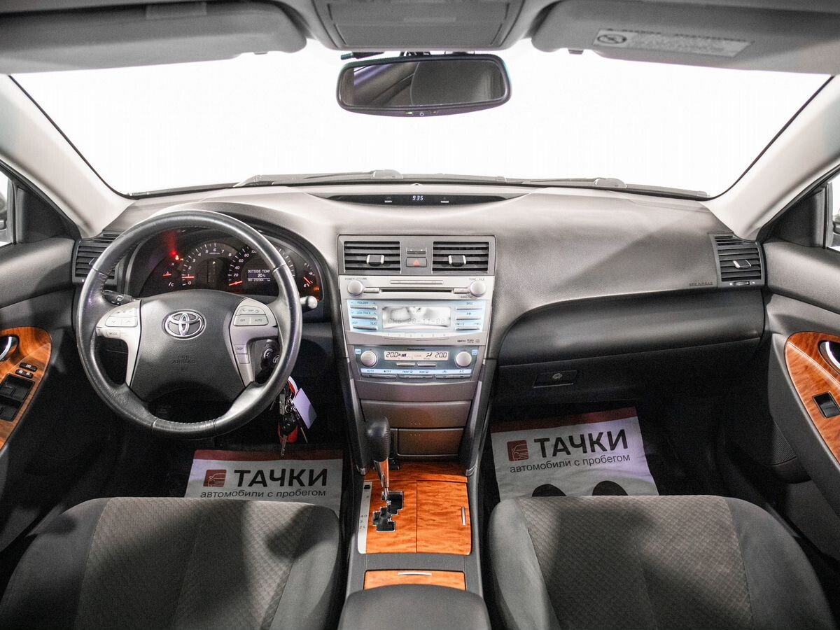 Toyota Camry 2008 - фото автомобиля