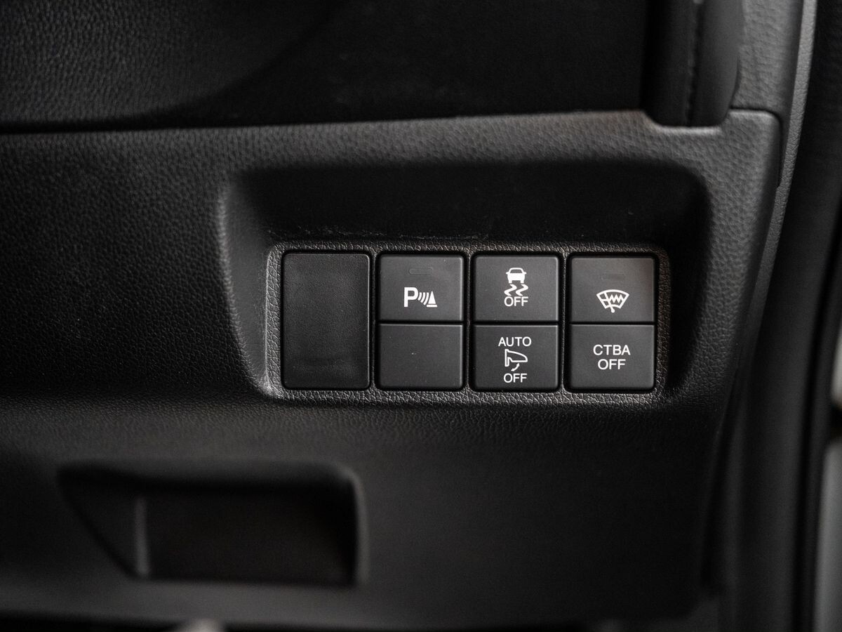 Honda Shuttle 2015 - фото автомобиля