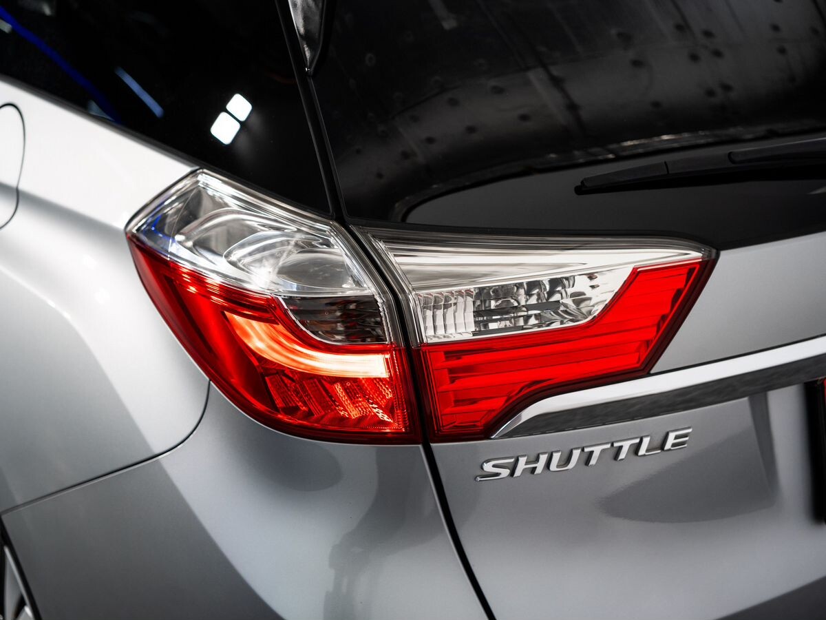 Honda Shuttle 2015 - фото автомобиля