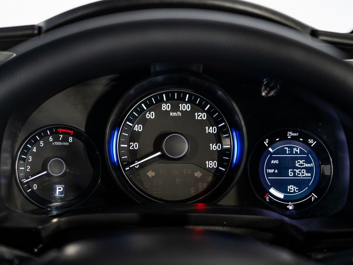 Honda Shuttle 2015 - фото автомобиля