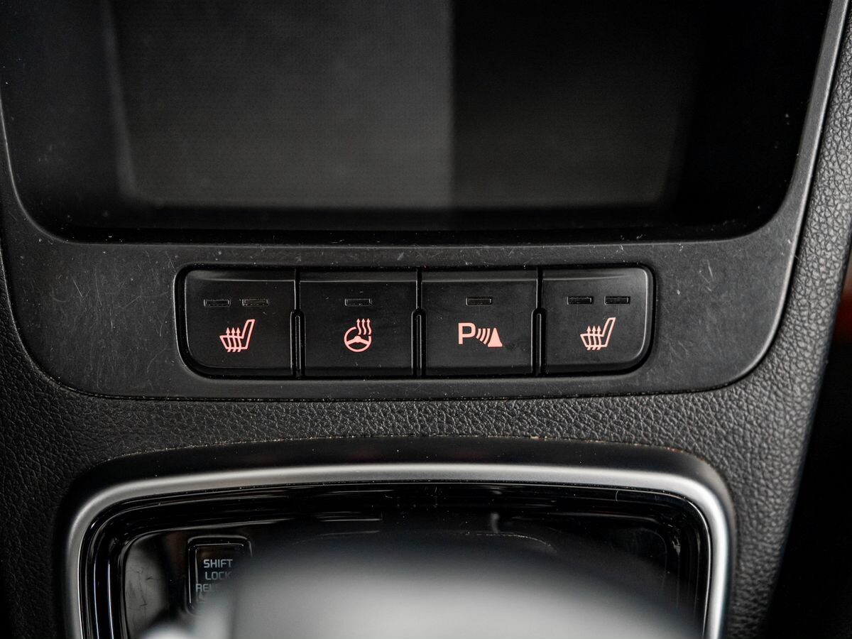 Kia Rio 2020 - фото автомобиля