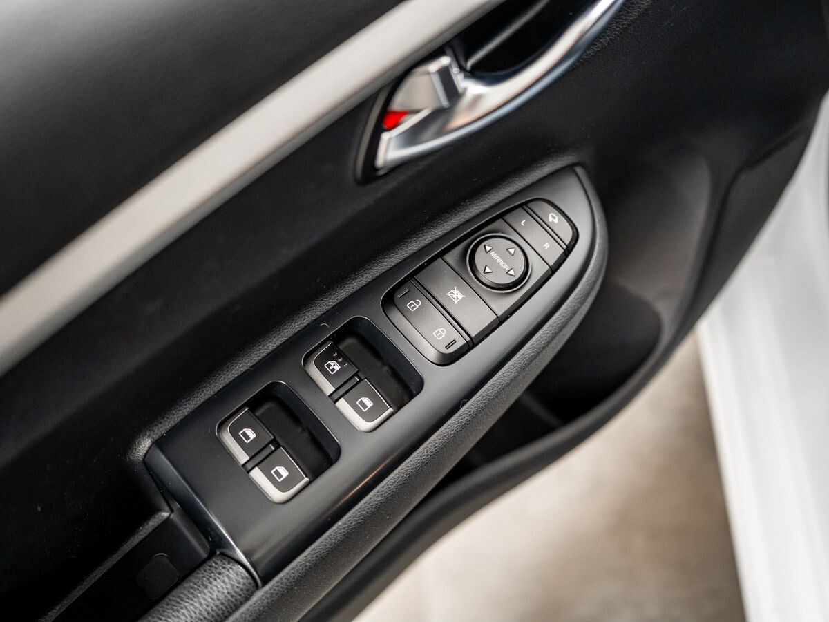 Kia Rio 2020 - фото автомобиля