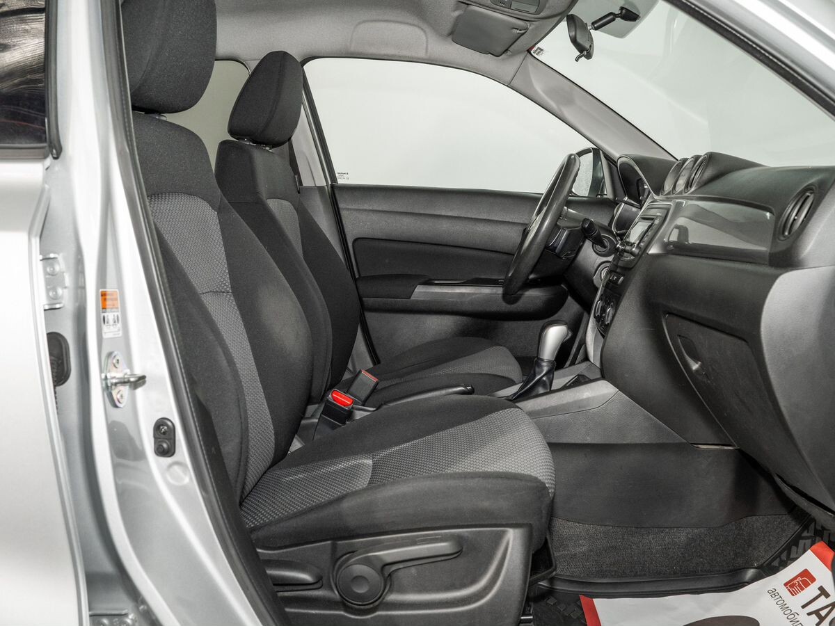 Suzuki Vitara 2015 - фото автомобиля