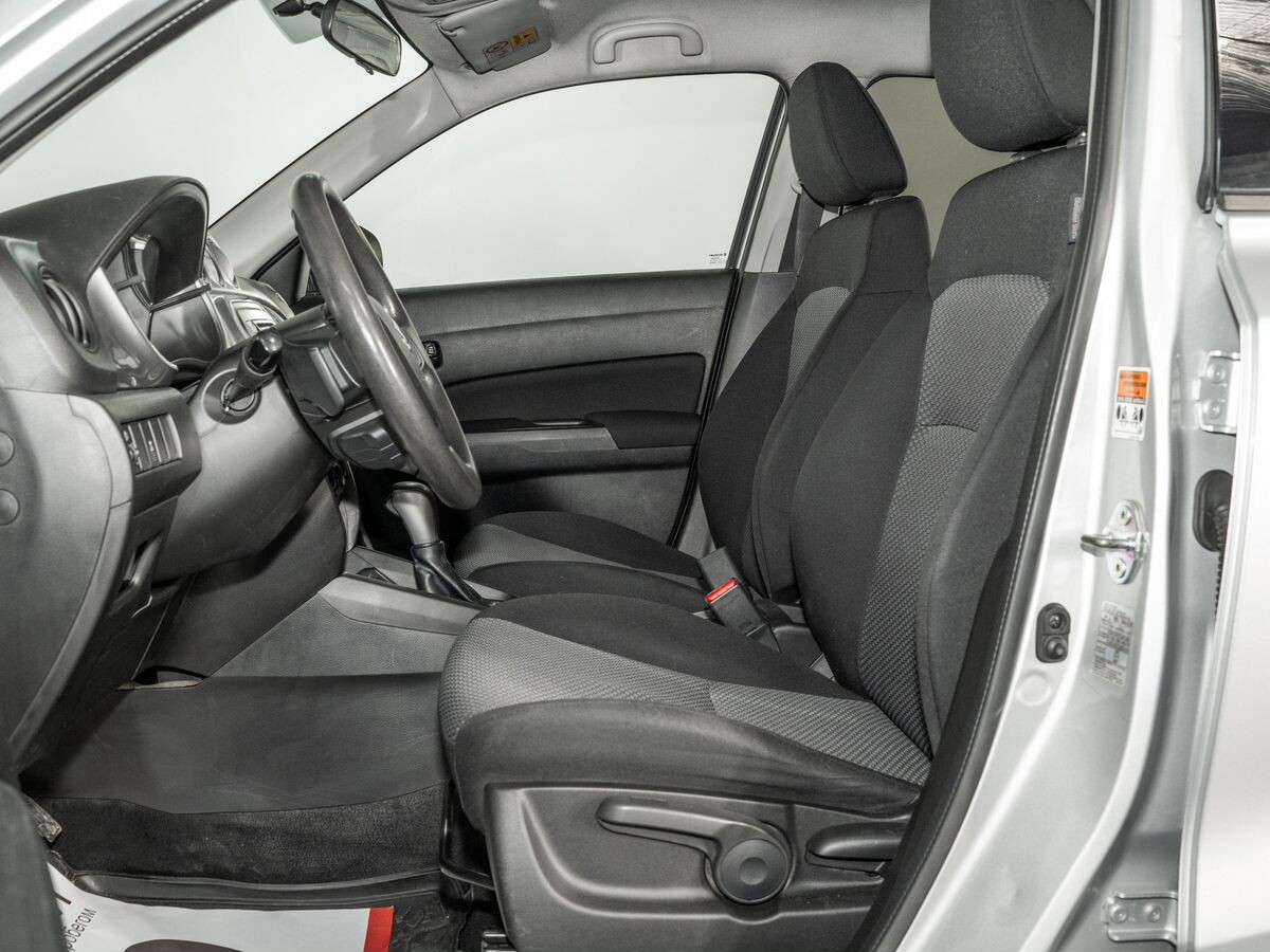 Suzuki Vitara 2015 - фото автомобиля