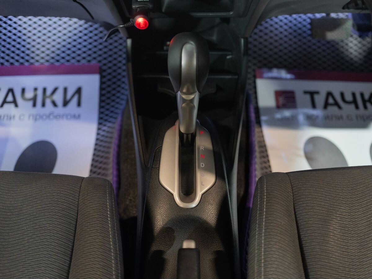 Honda Insight 2010 - фото автомобиля