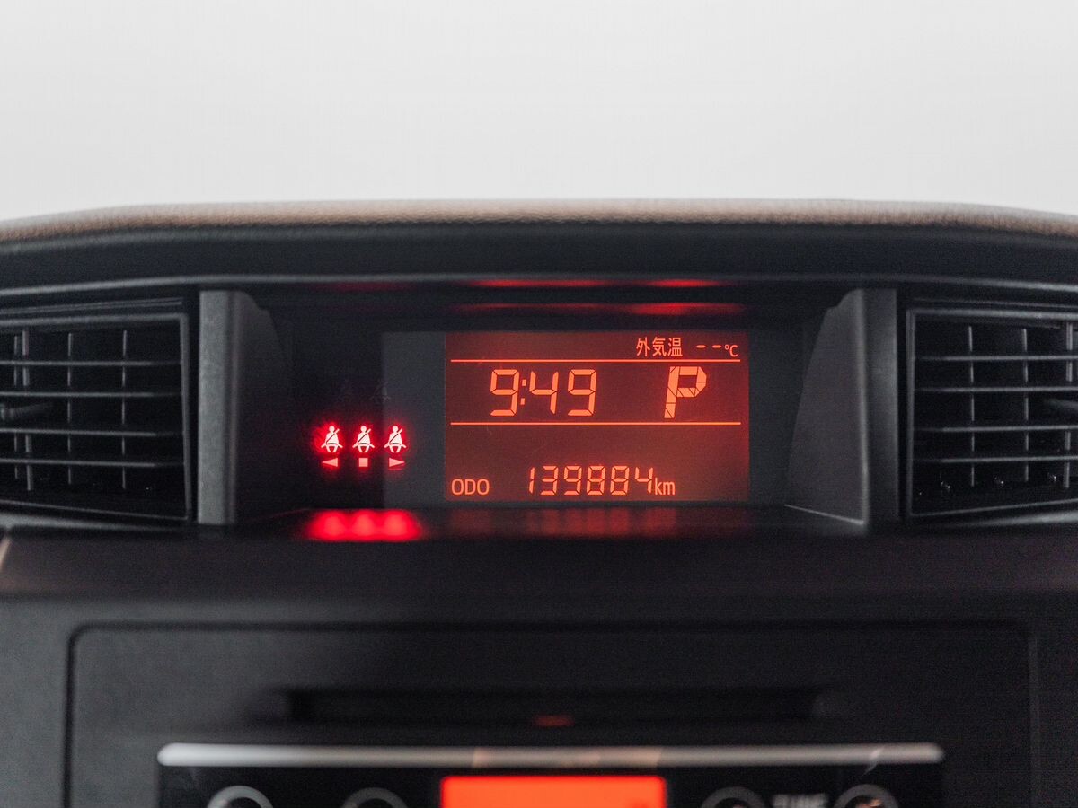 Toyota Roomy 2017 - фото автомобиля