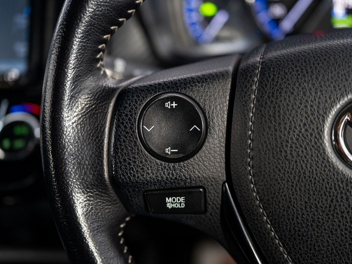 Toyota Corolla 2017 - фото автомобиля