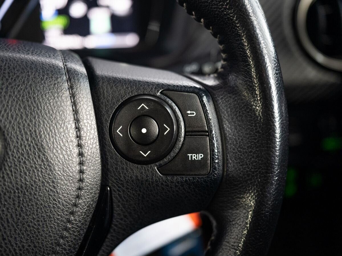 Toyota Corolla 2017 - фото автомобиля