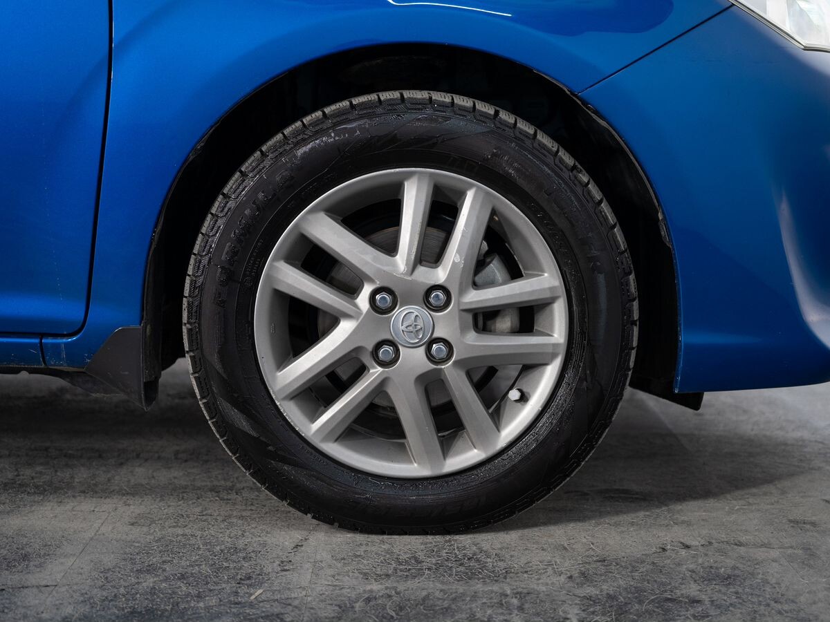 Toyota Corolla 2017 - фото автомобиля