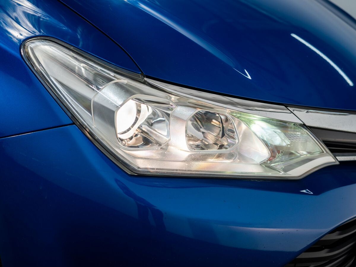 Toyota Corolla 2017 - фото автомобиля