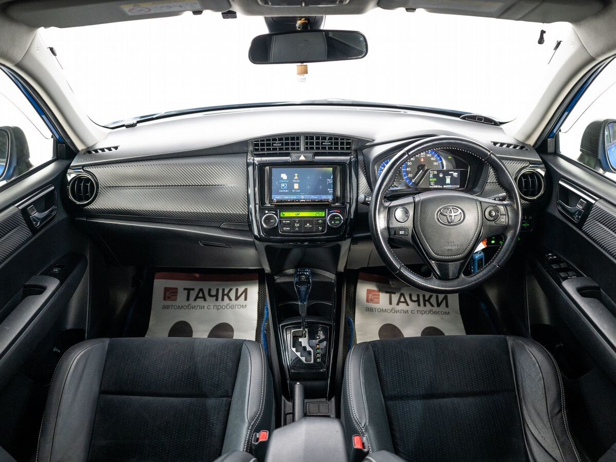 Toyota Corolla 2017 - фото автомобиля