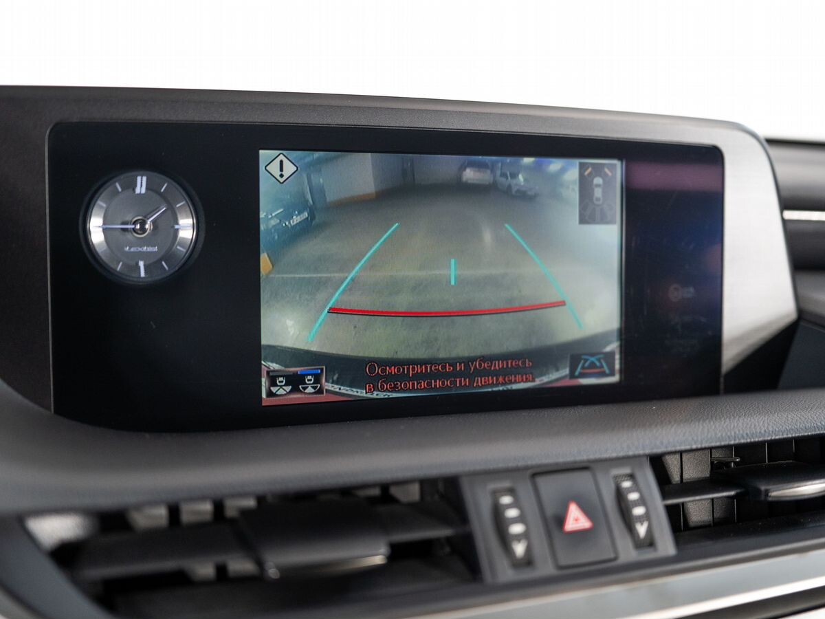 Lexus ES 2020 - фото автомобиля