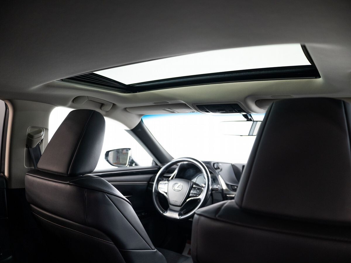 Lexus ES 2020 - фото автомобиля