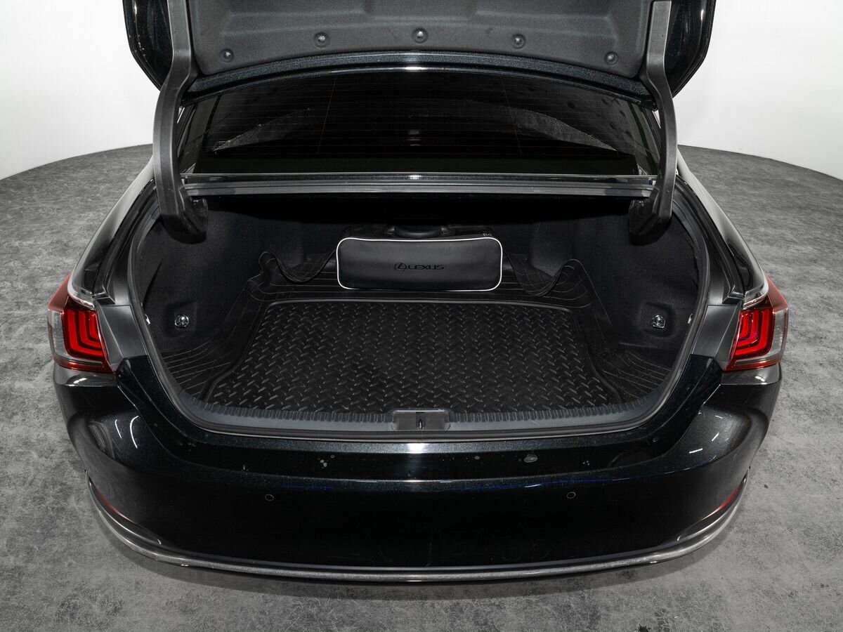 Lexus ES 2020 - фото автомобиля