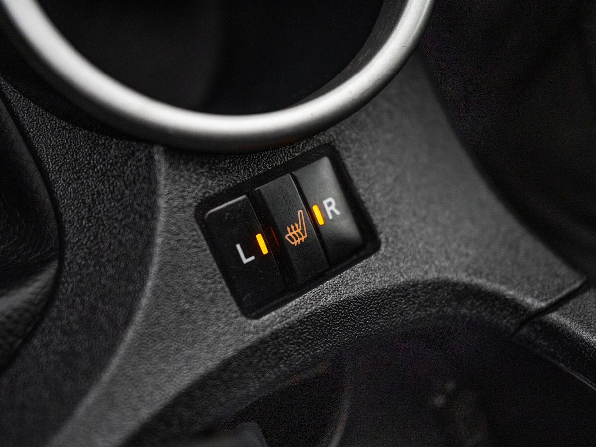 Toyota Verso 2011 - фото автомобиля