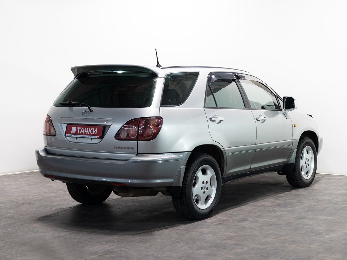 Toyota Harrier 2000 - фото автомобиля