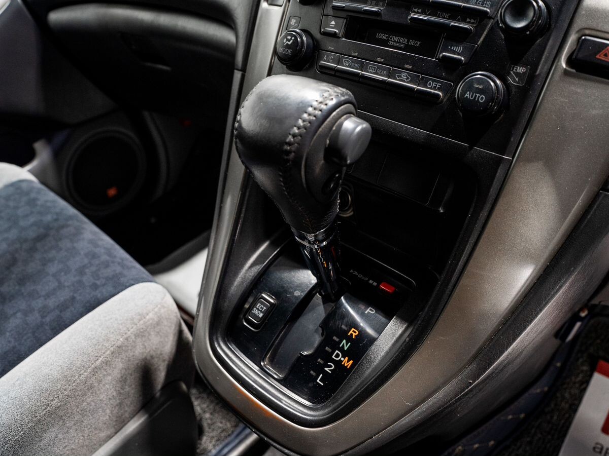 Toyota Harrier 2000 - фото автомобиля