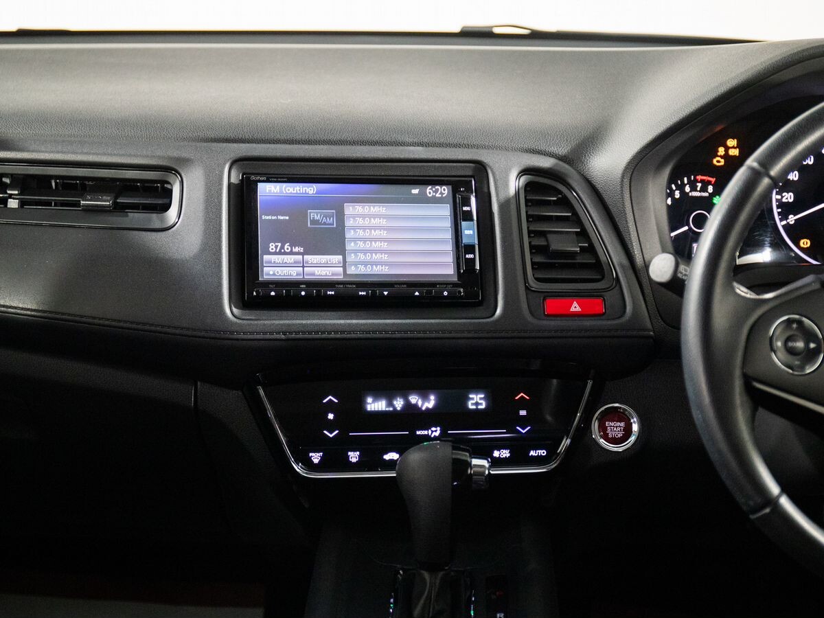 Honda Vezel 2015 - фото автомобиля