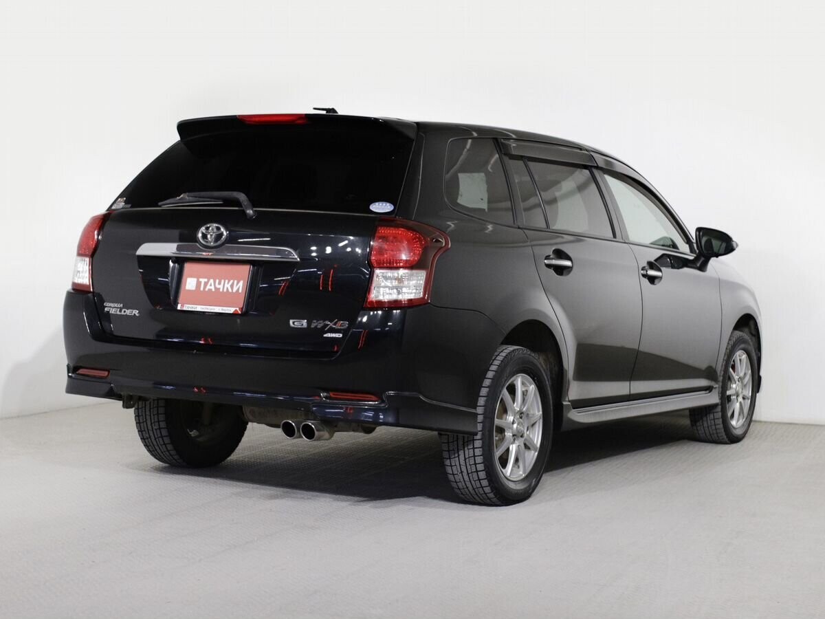 Toyota Corolla 2013 - фото автомобиля