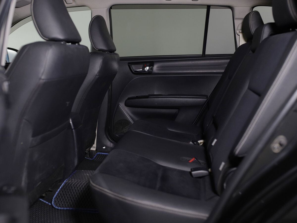 Toyota Corolla 2013 - фото автомобиля