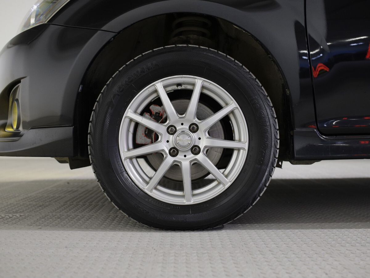 Toyota Corolla 2013 - фото автомобиля