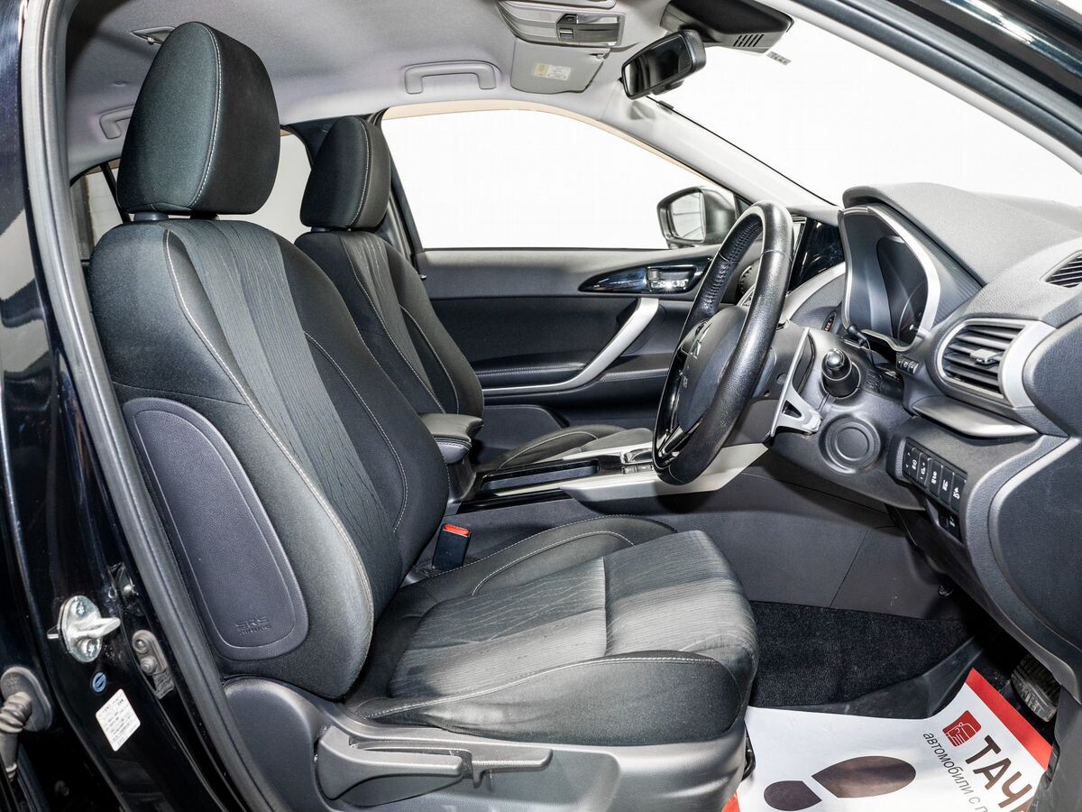 Mitsubishi Eclipse Cross 2018 - фото автомобиля