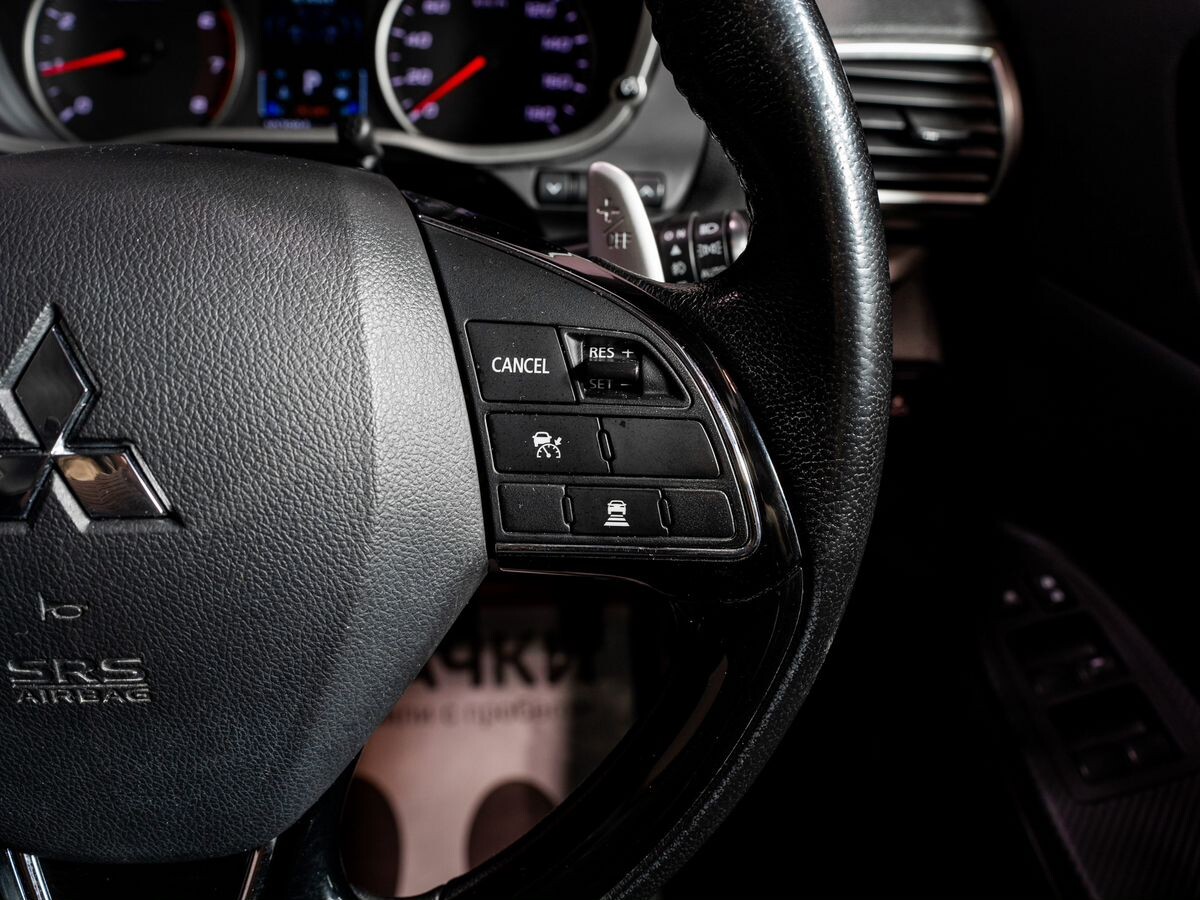 Mitsubishi Eclipse Cross 2018 - фото автомобиля