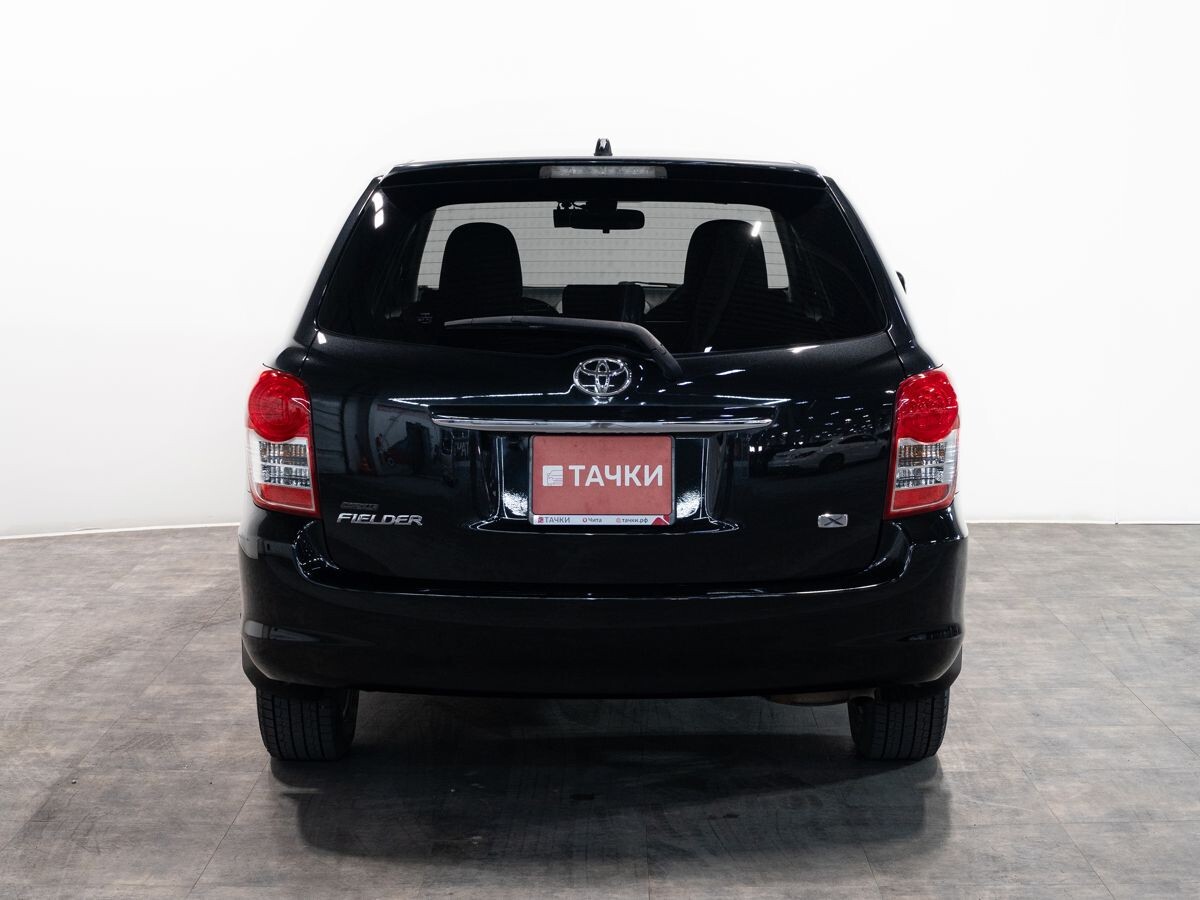 Toyota Corolla 2010 - фото автомобиля