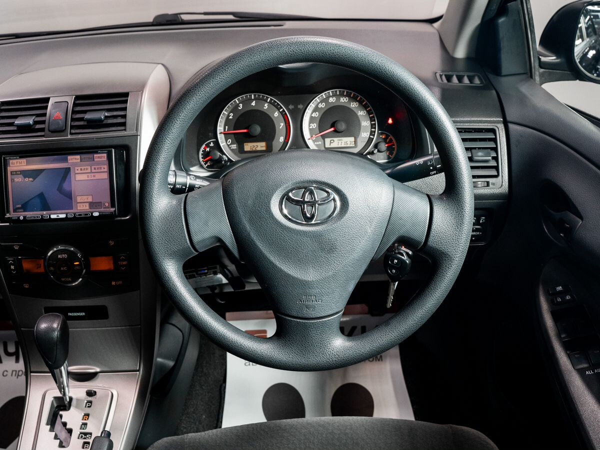 Toyota Corolla 2010 - фото автомобиля