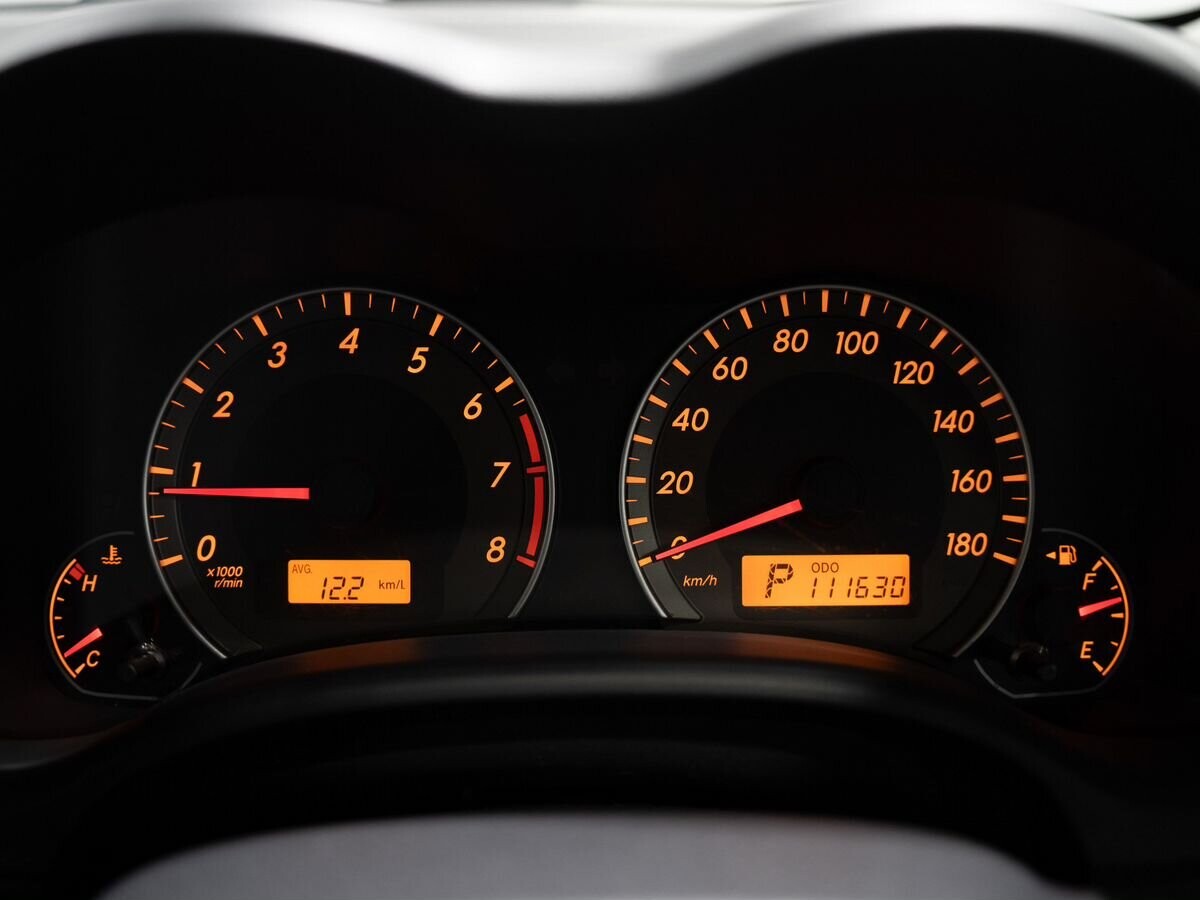 Toyota Corolla 2010 - фото автомобиля