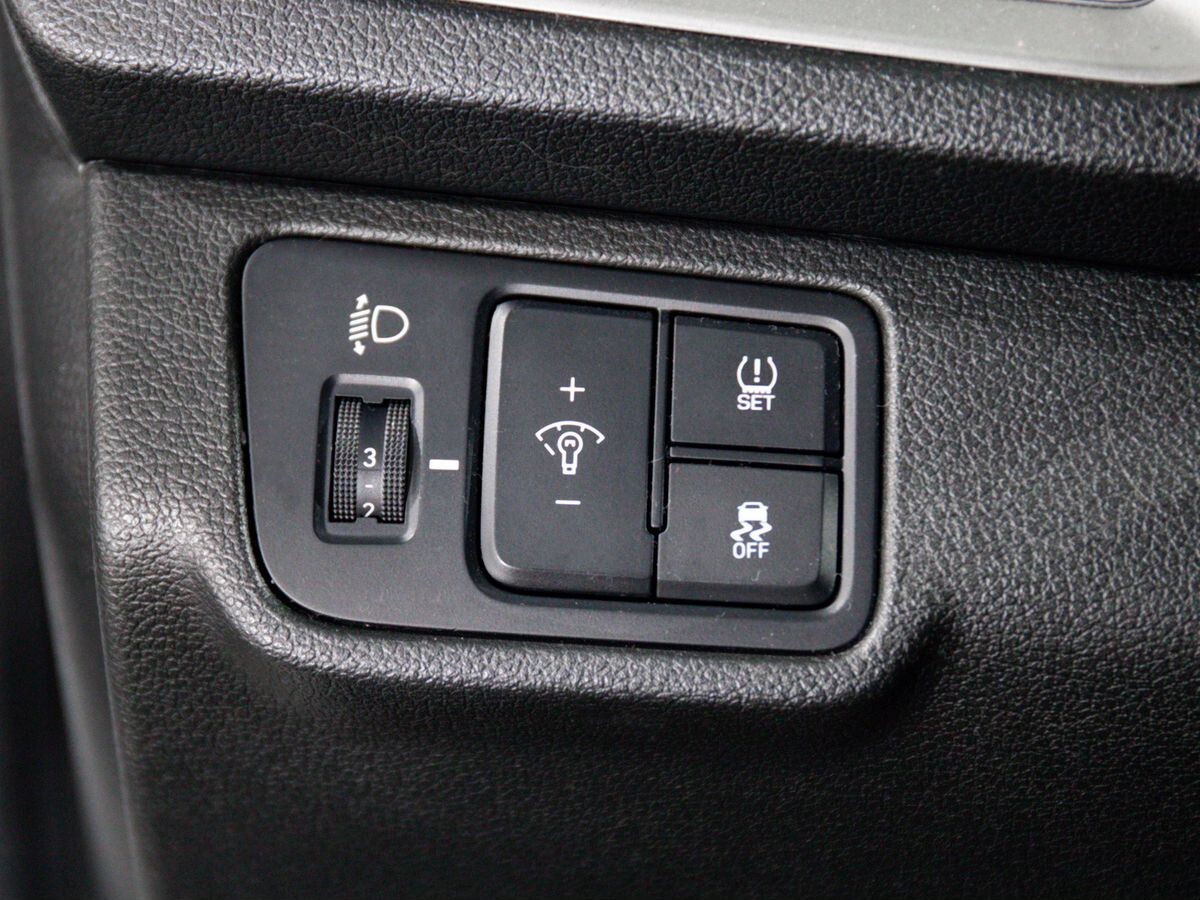 Hyundai Solaris 2021 - фото автомобиля