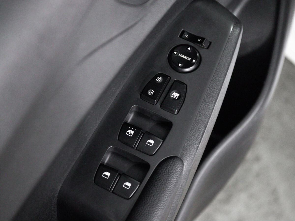 Hyundai Solaris 2021 - фото автомобиля