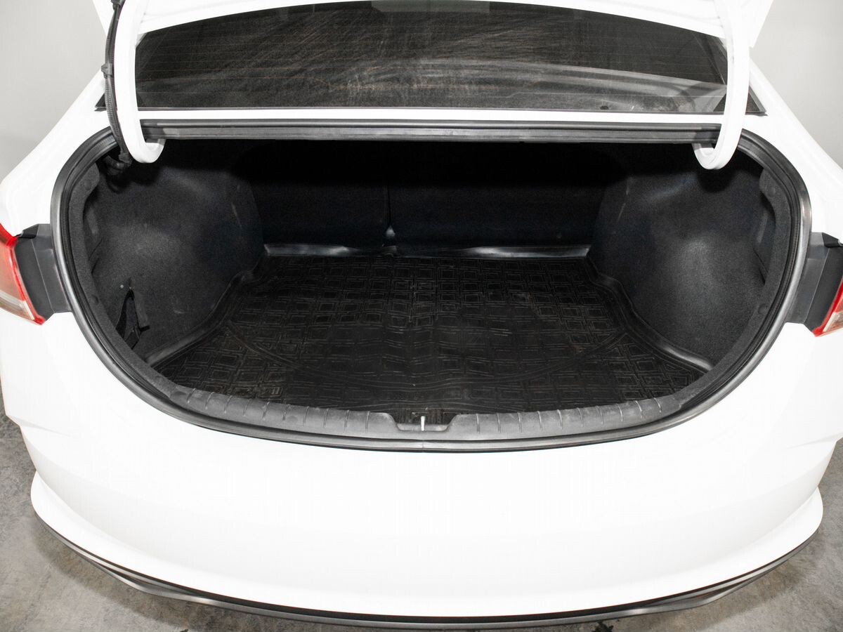 Hyundai Solaris 2021 - фото автомобиля