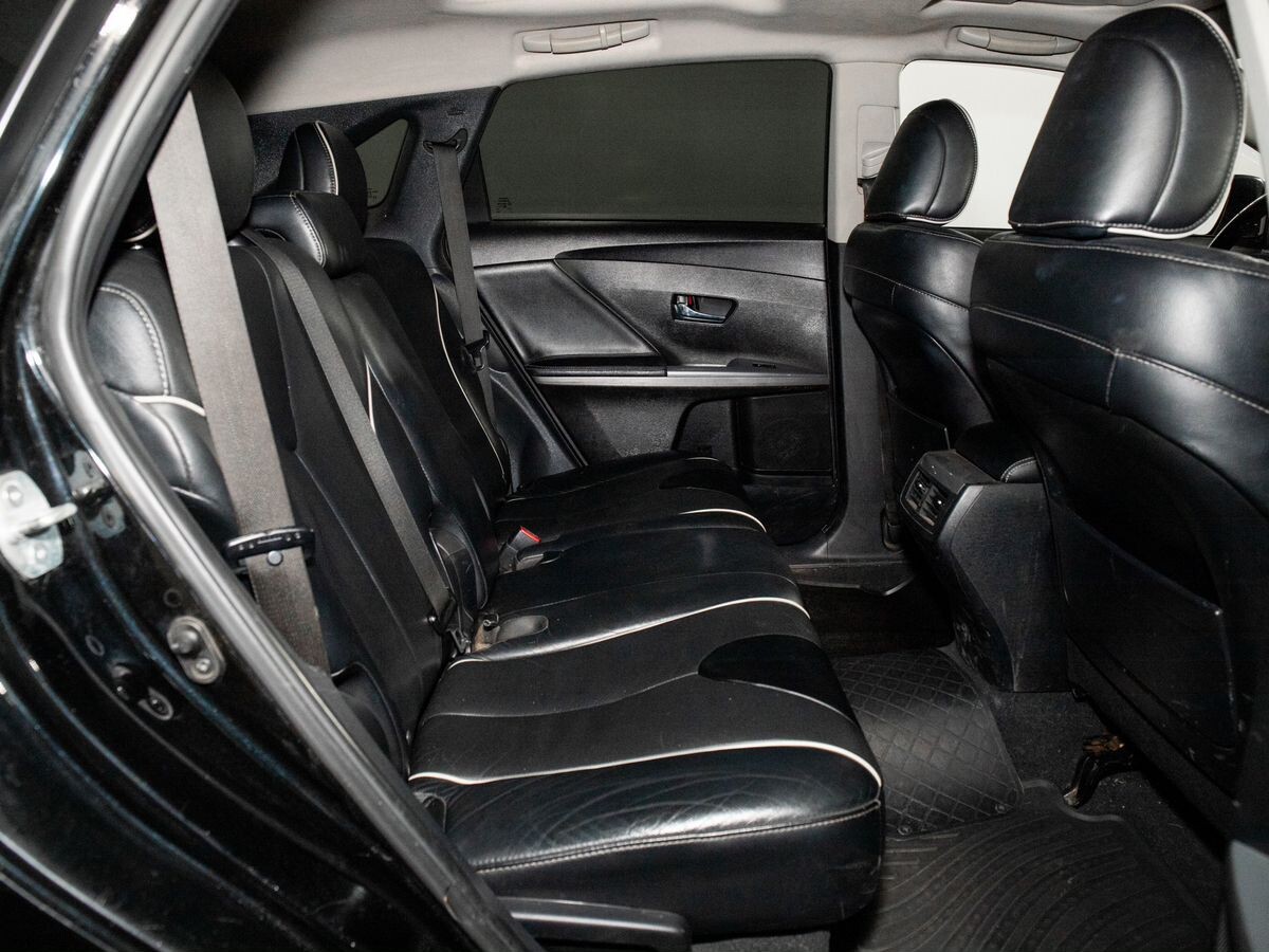 Toyota Venza 2013 - фото автомобиля